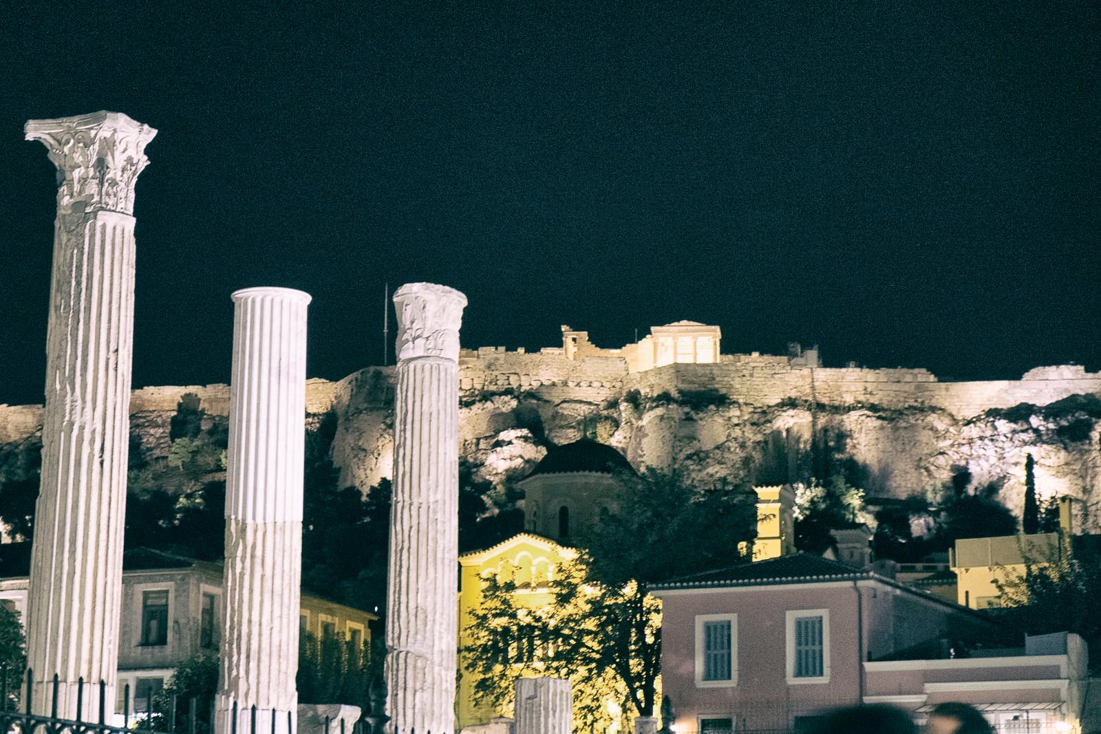 Athens Shift Workers Combat Sleep Loss During Summer Tourism Rush