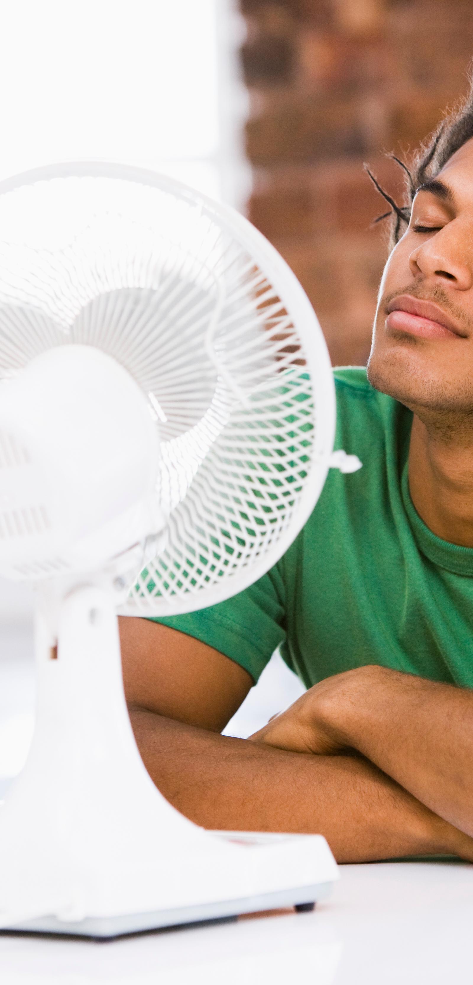 Athens Entrepreneur Navigates Cooling Real Estate Market with Innovative Rental Platform